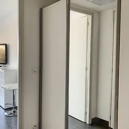 Spacieux Avec Parking Bail Mobilite Uniquement * ボーソレイユ