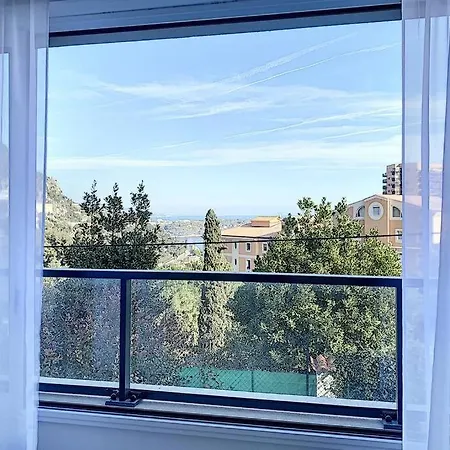 Great With A Sea View And Parking In 400 Meters From Monaco Apartamento
