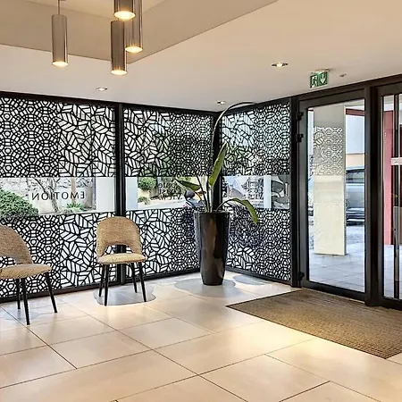 Great With A Sea View And Parking In 400 Meters From Monaco